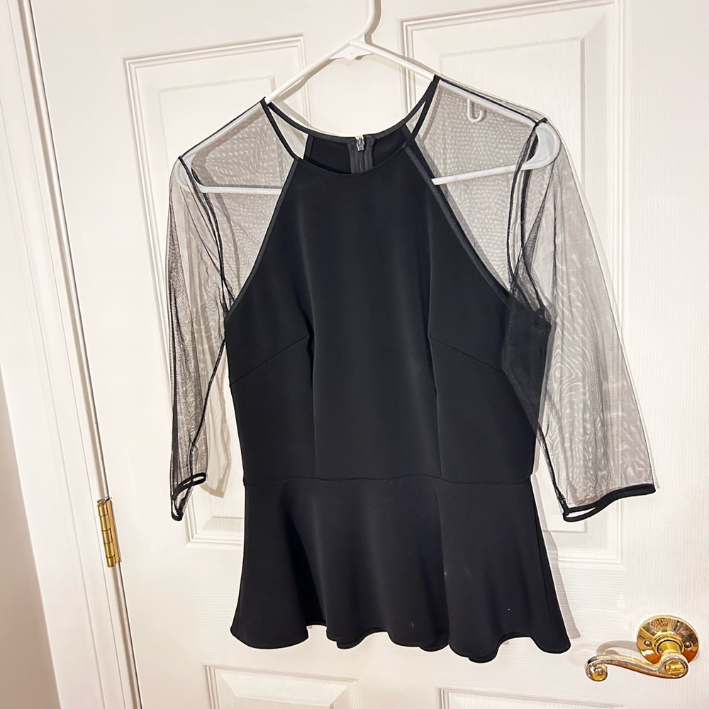 Cute black top